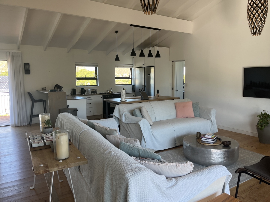 To Let 3 Bedroom Property for Rent in Pringle Bay Western Cape